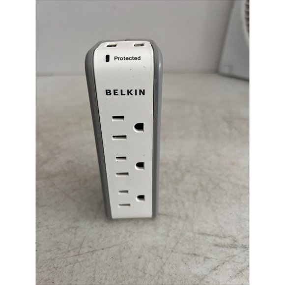Belkin BZ103050-TVL Mini Surge Protector with USB Charger, used - Picture 2 of 10